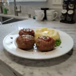 Hearty Meatloaf Muffins: A Weeknight Comfort Meal 8 meatloaf muffins featured