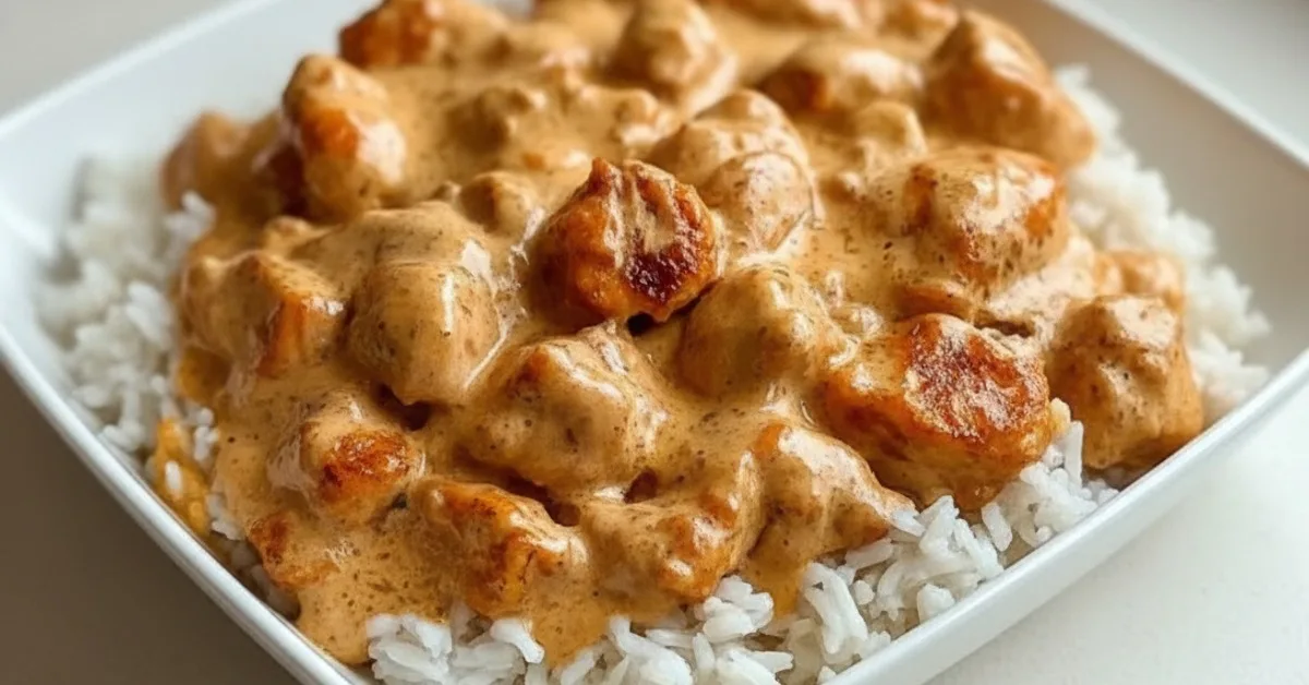 The Ultimate Easy Creamy Smothered Chicken and Rice: Pure Comfort!